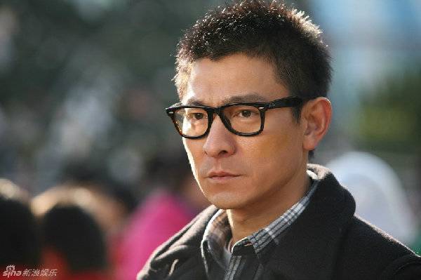 未来警察电影资料 201012032156211594.jpg