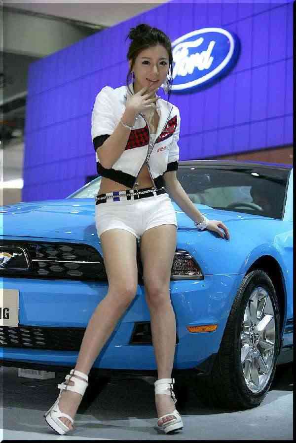 �����Ը���Ů��ģ