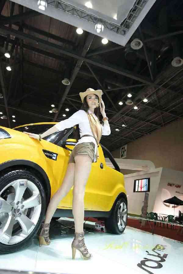 �����Ը���Ů��ģ