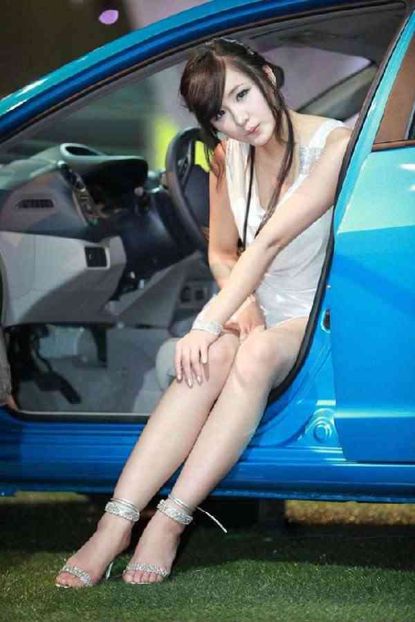 �����Ը���Ů��ģ