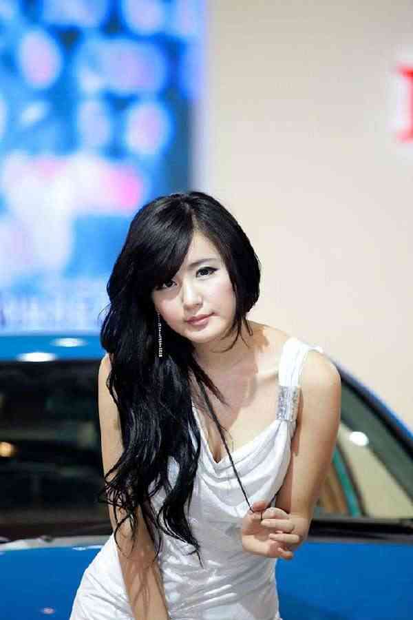 �����Ը���Ů��ģ