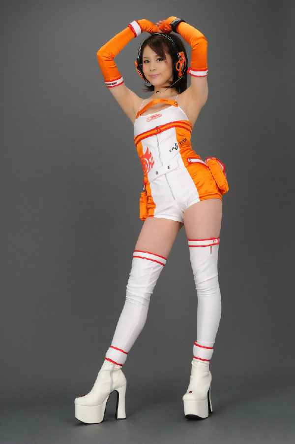 �Ը�F1��ģ��������д�� [20P]