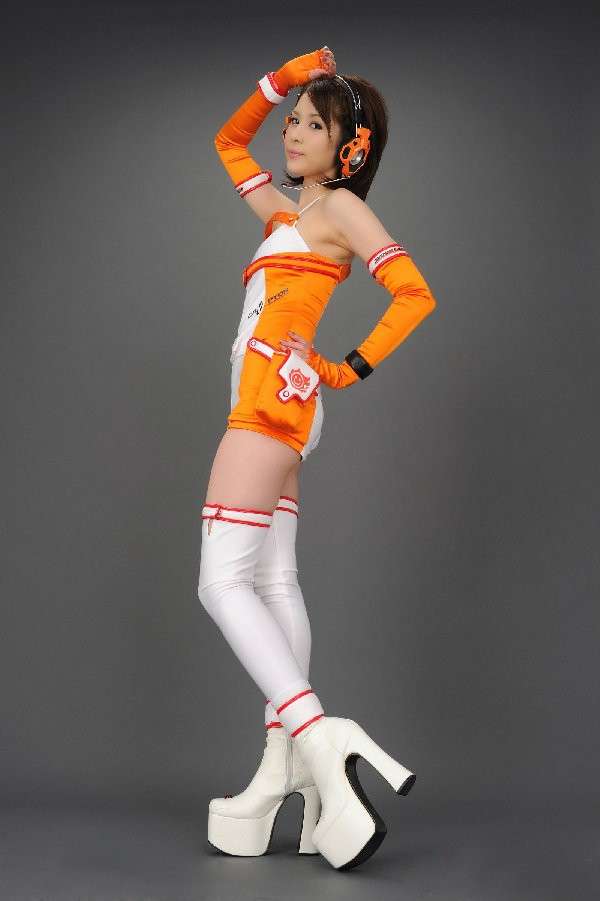 �Ը�F1��ģ��������д�� [20P]