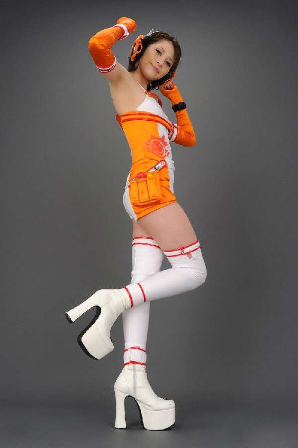 �Ը�F1��ģ��������д�� [20P]