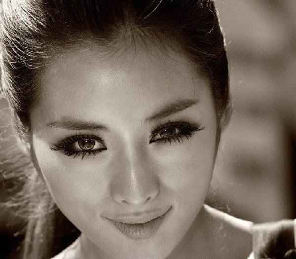 ��ݸ���ʳ�չ����ģ��  [15P]