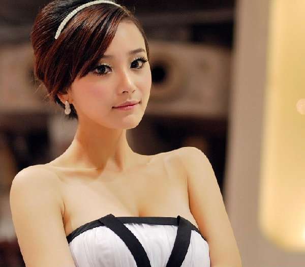 ��ݸ���ʳ�չ����ģ��  [15P]