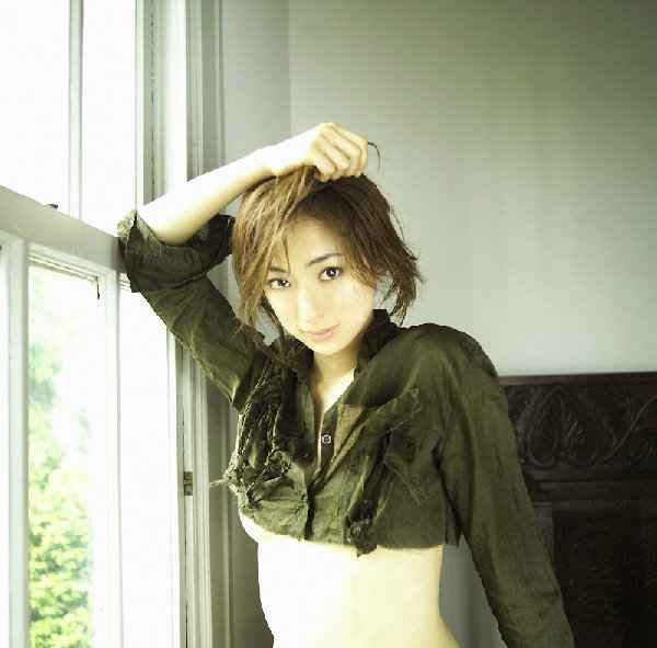 梅宫万纱子高清晰精美写真