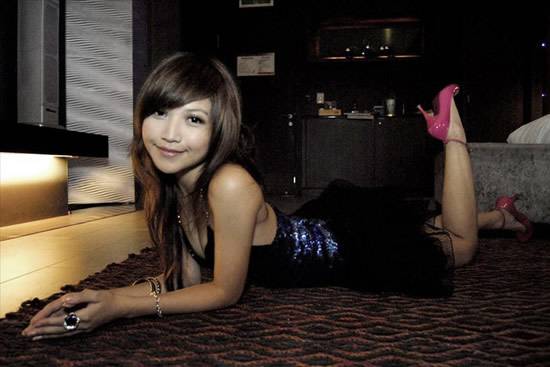 �ҵ�Ұ��Ů�ѳ��Ը�