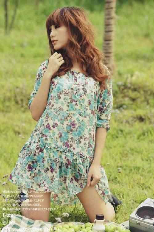 ��ϵƽ����Ůģ��ȹ��ƮƮ