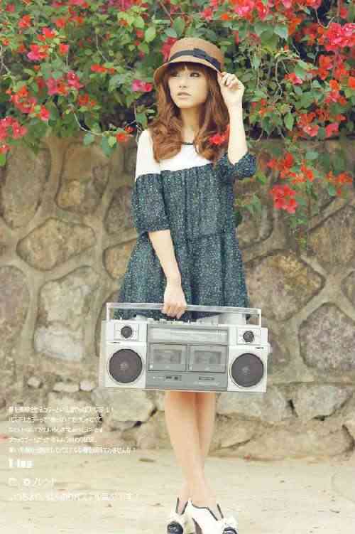 ��ϵƽ����Ůģ��ȹ��ƮƮ