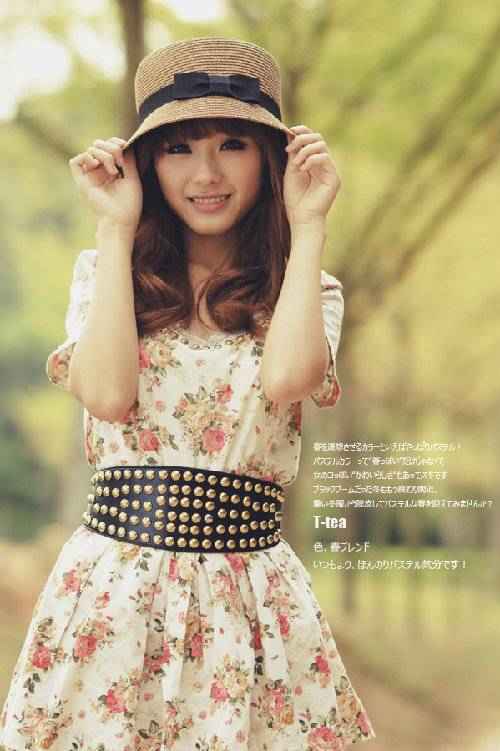 ��ϵƽ����Ůģ��ȹ��ƮƮ