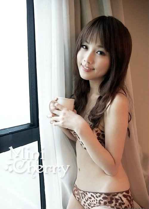 �Ըв�ʧ�崿��Сӣ��Ů��