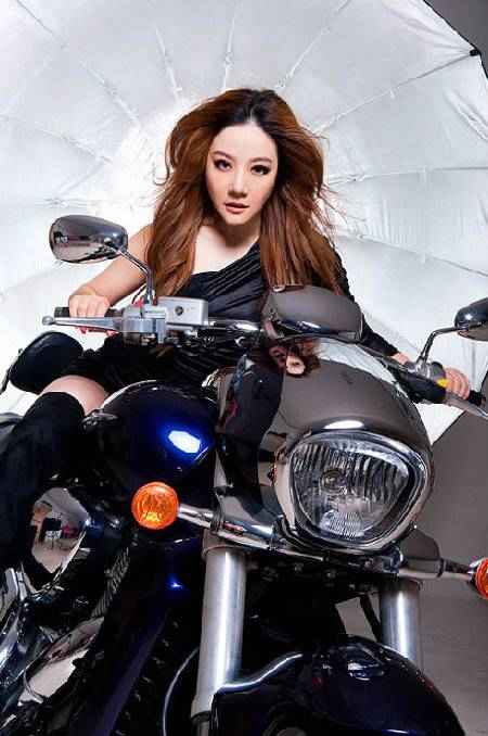 �������Ըп�Ұ��Ů