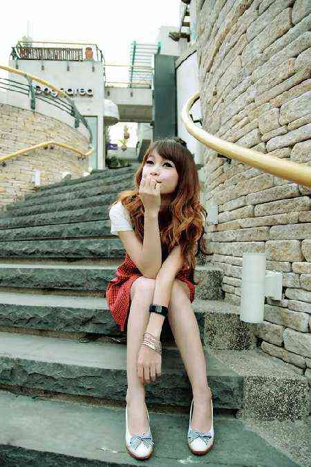 超人气短裙美女街头随拍