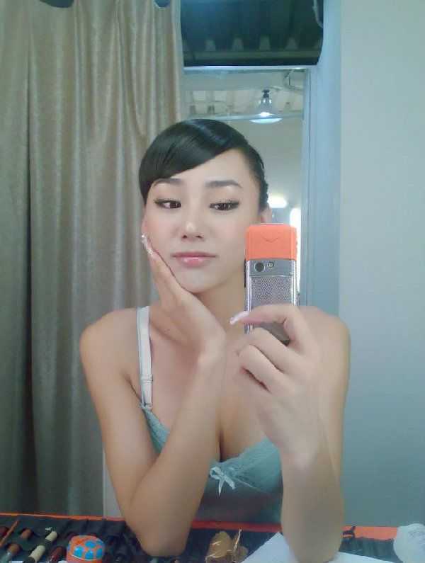 ɽ����Ůģ�ض�~����������~¶������