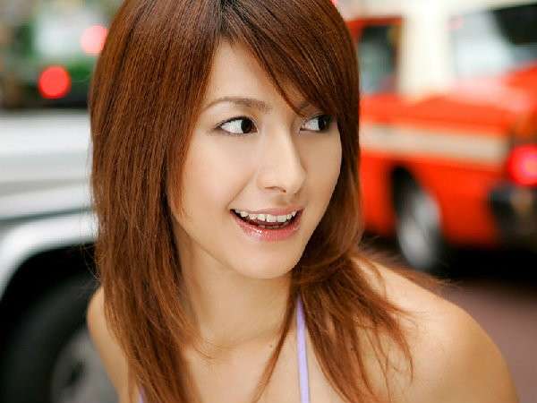 �ձ��Ȼ�����Ů