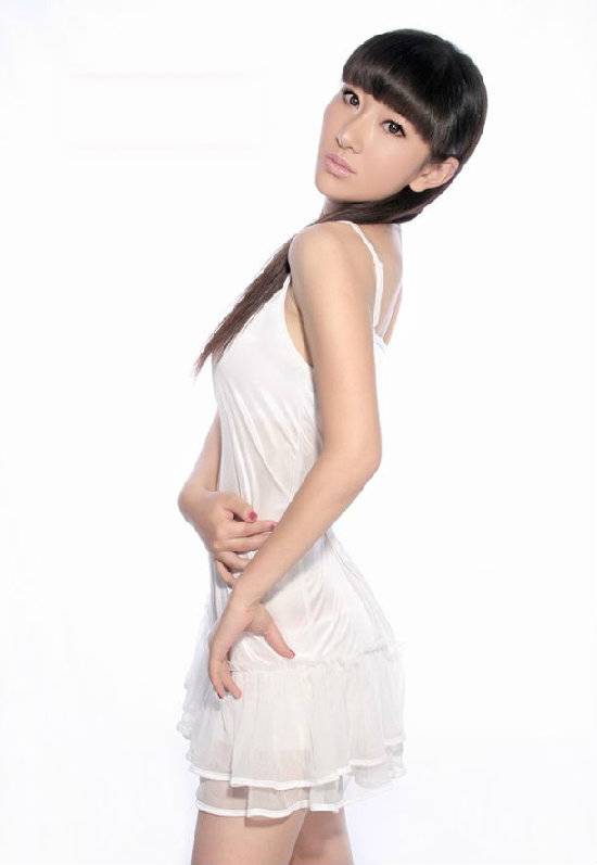 �Ը���������Ů���˶��ۺ�