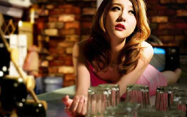 �λð����������Ů