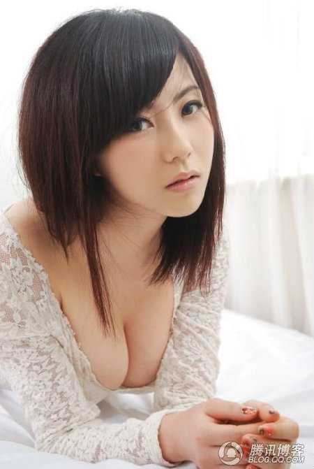 ʱ���ã��Ϻ����ð�ɫ��˿�Ը�¶����