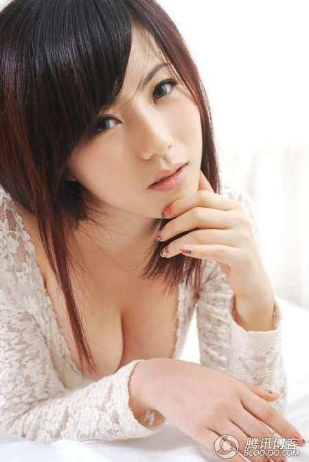 ʱ���ã��Ϻ����ð�ɫ��˿�Ը�¶����