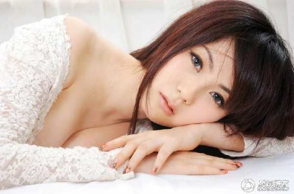 ʱ���ã��Ϻ����ð�ɫ��˿�Ը�¶����