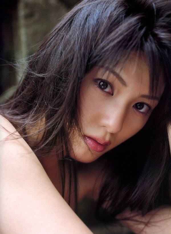 日本美女高清性感写真