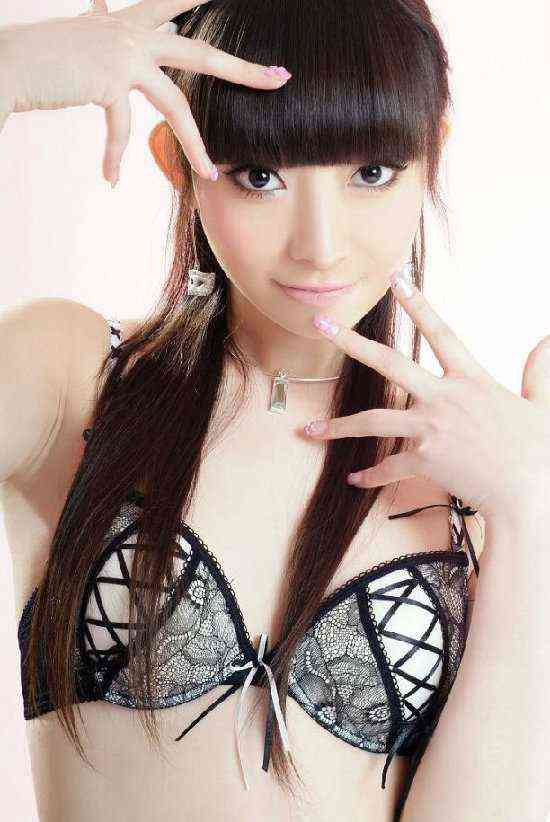 �������ʵ��Ը�Ů��