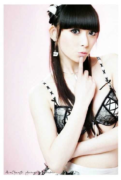 �������ʵ��Ը�Ů��