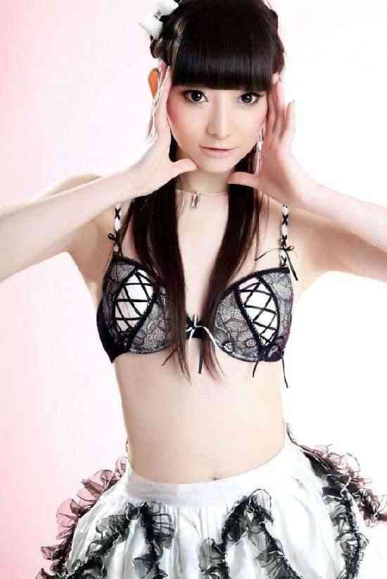 �������ʵ��Ը�Ů��