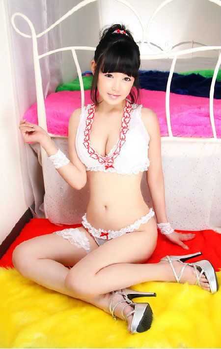 ͬ�վ���ĺ�����Ů