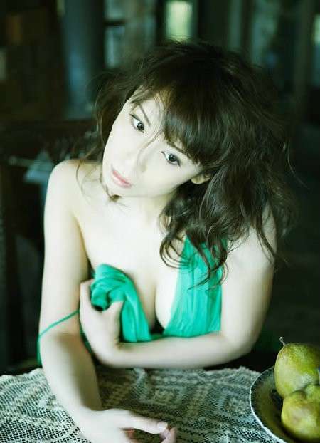 �����Ȼ�����������Ը���Ů