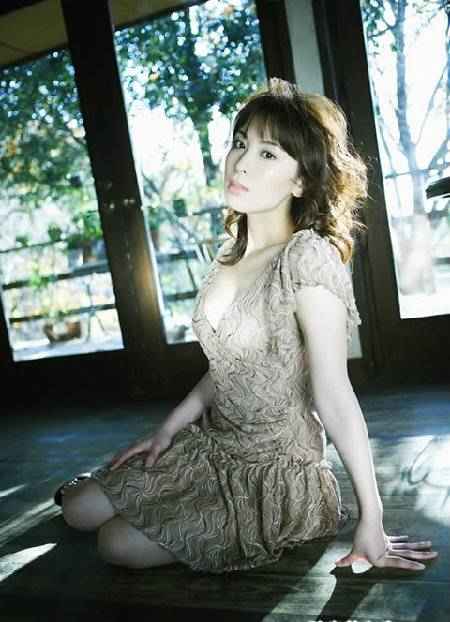 �����Ȼ�����������Ը���Ů