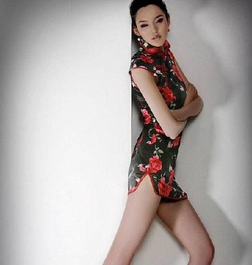 ��ɫ��Ůʱ�и���д��