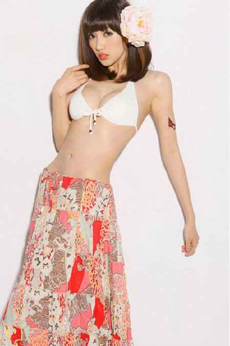 ����~ ʱ���Ը�С��Ů