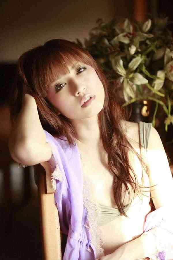 �Ը���Ů����д��