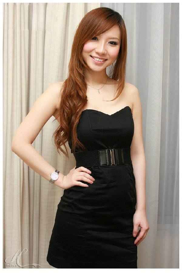 �Ը�Ư��������Ů  [15P]