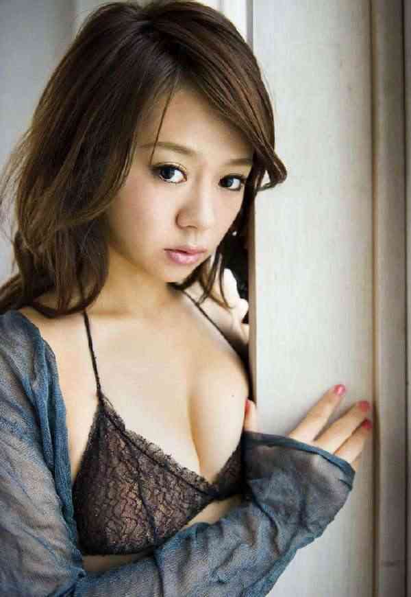 �������ձ���Ů���ٳ�������д��