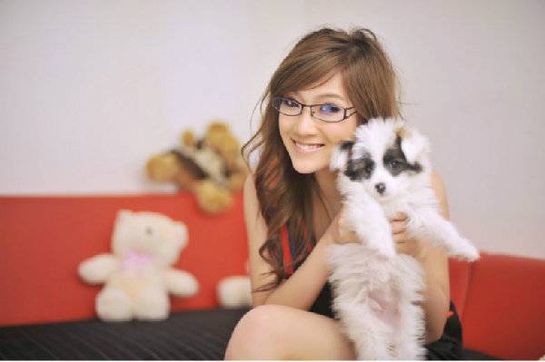 ������Ů����ױ�Ӽҷ�